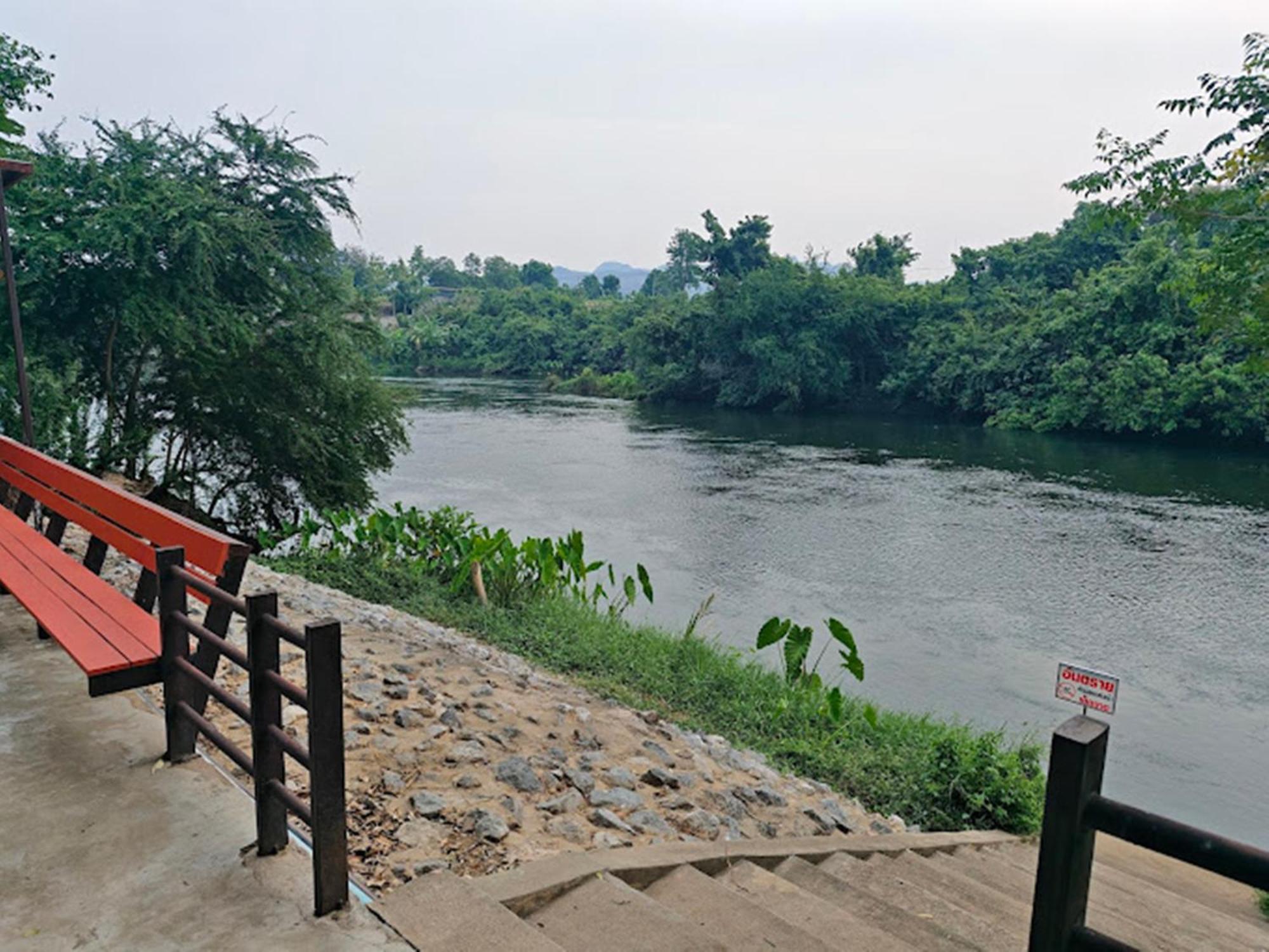 Aurora Resort Kanchanaburi Buitenkant foto