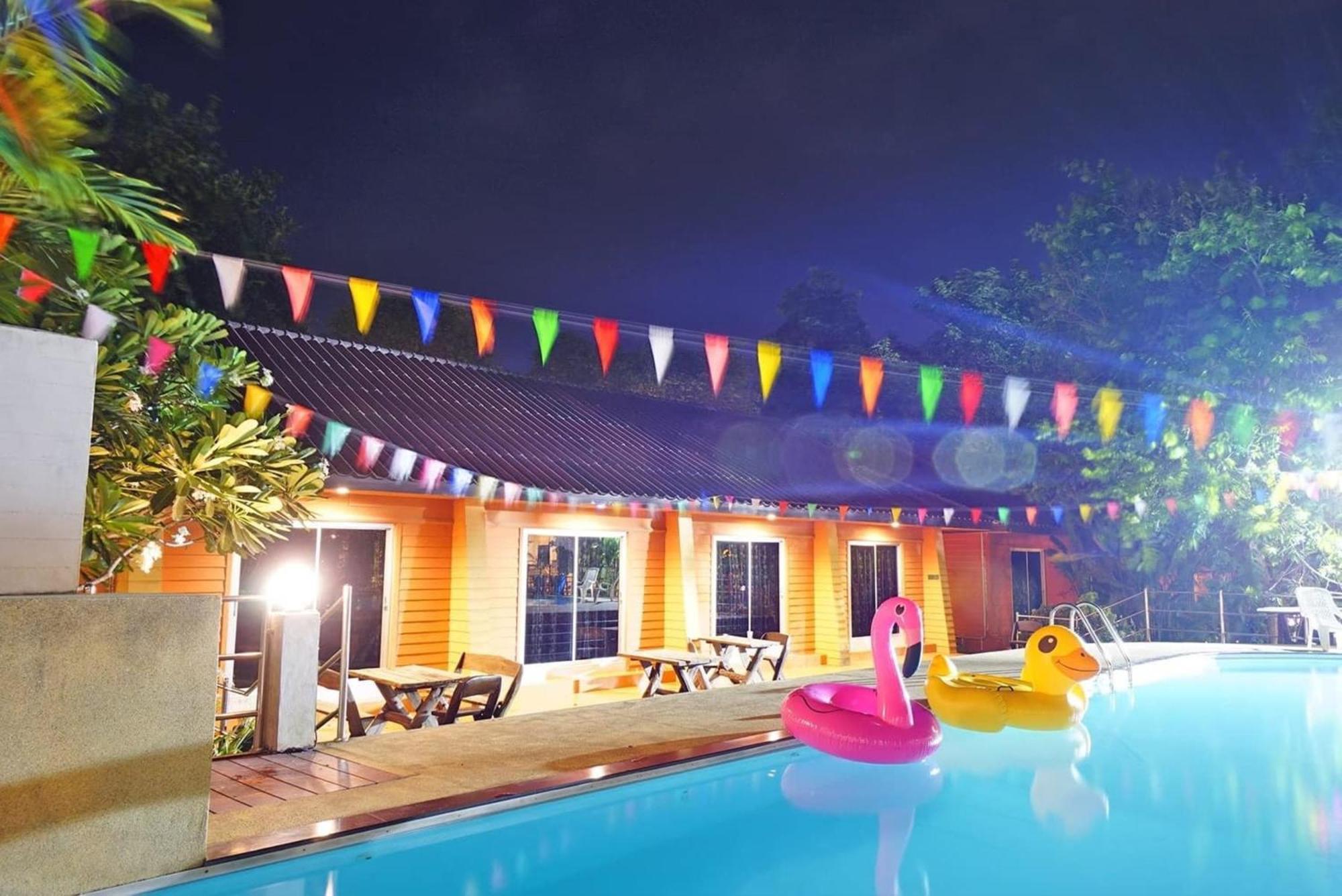 Aurora Resort Kanchanaburi Buitenkant foto