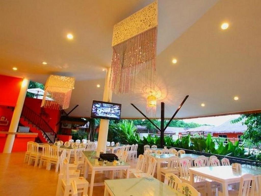 Aurora Resort Kanchanaburi Buitenkant foto