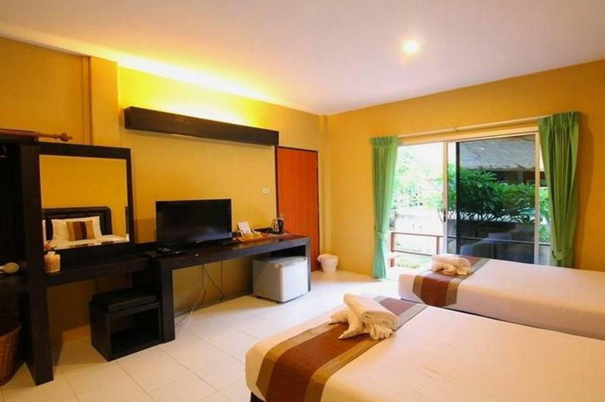 Aurora Resort Kanchanaburi Buitenkant foto