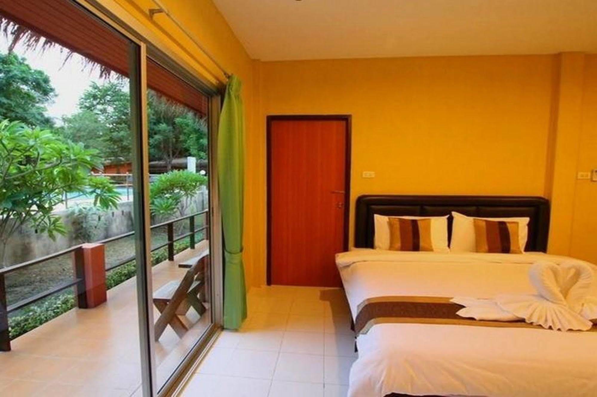 Aurora Resort Kanchanaburi Buitenkant foto