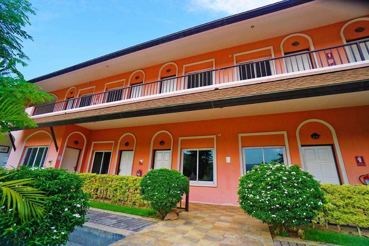 Aurora Resort Kanchanaburi Buitenkant foto